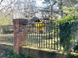 2095 Lee Rd, Martin, TN 38237