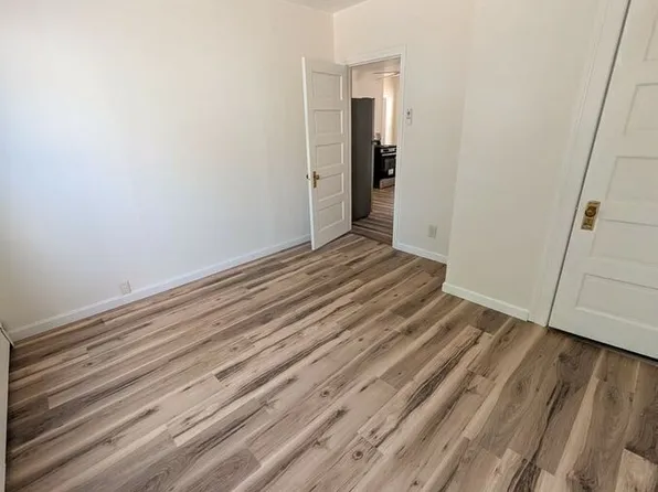 14 Quincy St Unit 1, Manchester, NH 03102