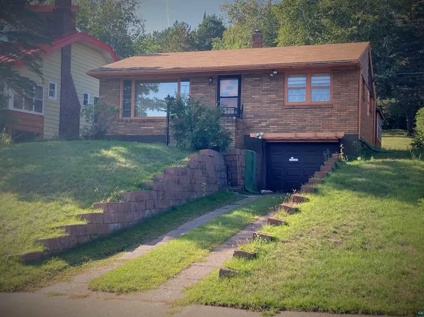 825 W Skyline Pkwy, Duluth, MN 55806