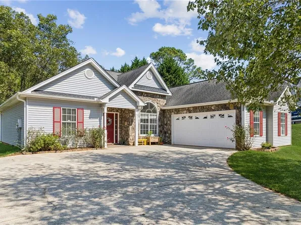 616 Rivermill Rd, Bethlehem, GA 30620