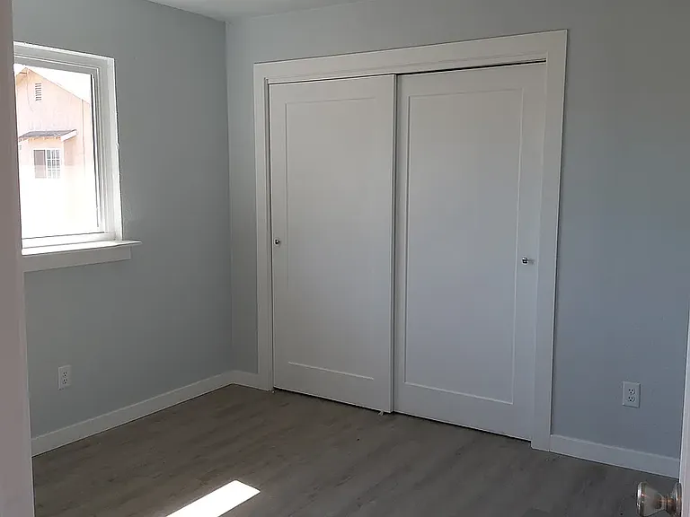 52 Nelson Ave #D — Photo 7