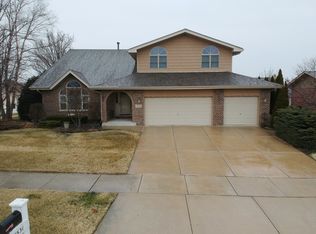 19531 Brookfield Cir, Tinley Park, IL 60487