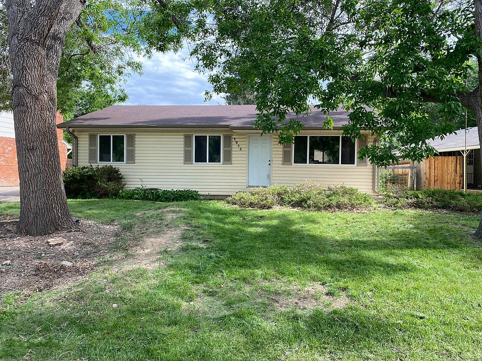 House with front yard