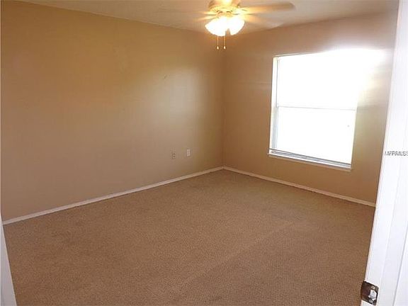 5th image of 709 Toulon Dr