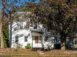 21 Park Ave, Caldwell Boro Twp., NJ 07006
