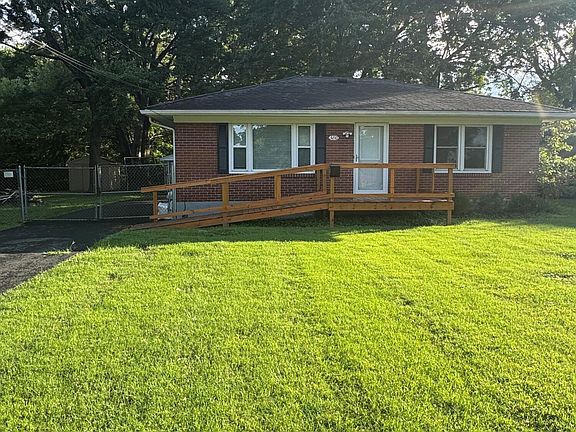 2nd image of 3210 New Lynnview Dr