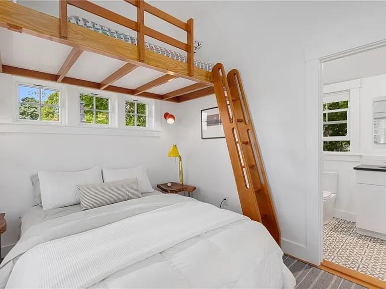47 Longfellow Rd — Photo 36