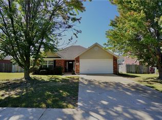 818 Irelan St, Lowell, AR 72745