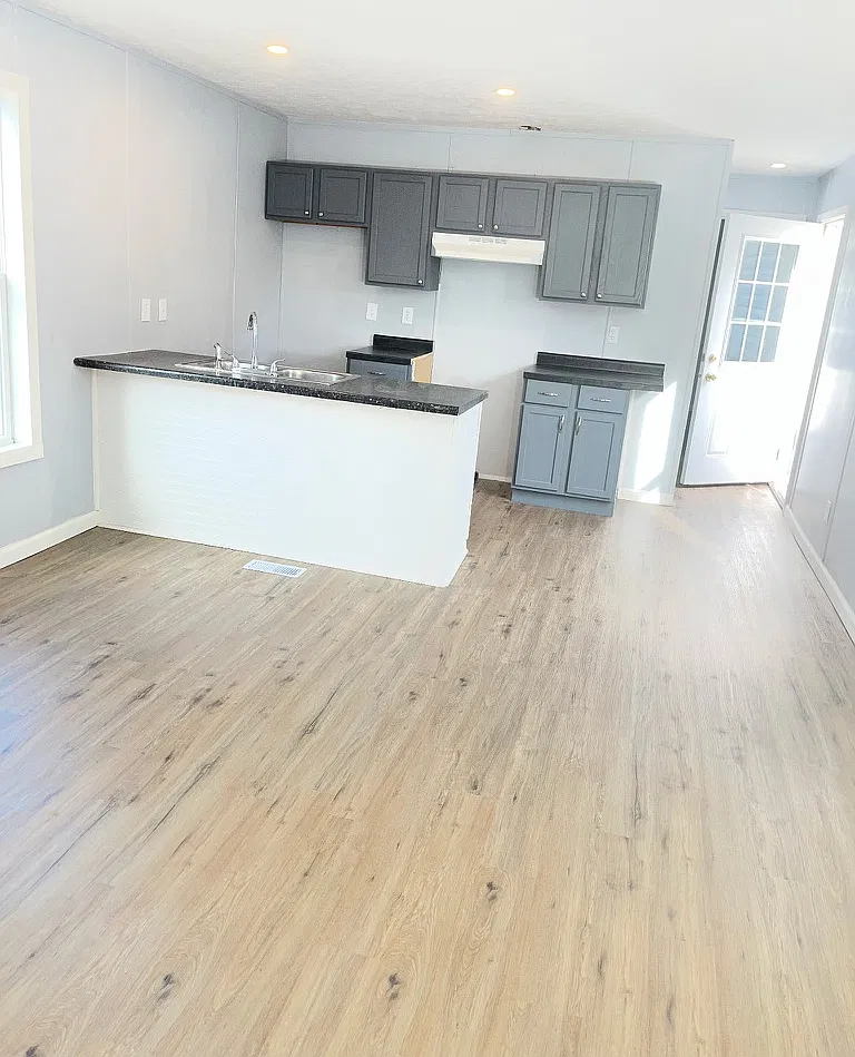 3 bed, $950 — Photo 3