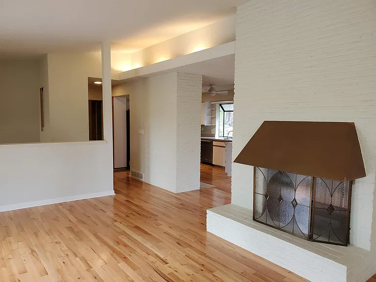 875 SW Cheltenham St — Photo 19