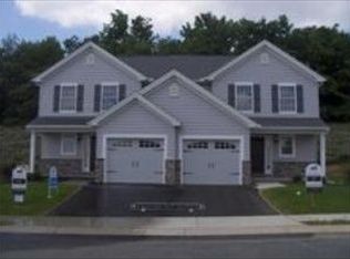 171 Eagle Dr, Ephrata, PA 17522