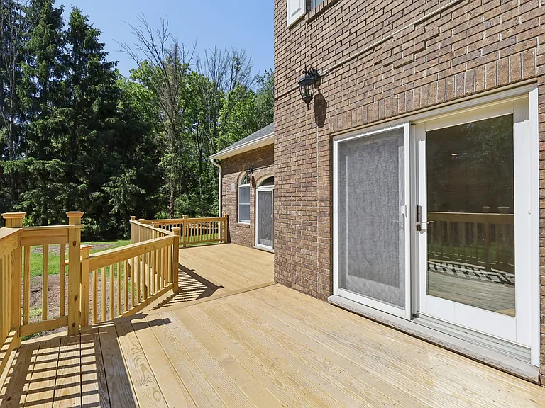 2 W Gate Rd — Photo 13