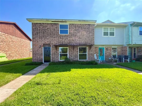 8922 Glacier Ave, Texas City, TX 77591