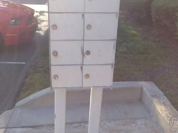 2 Birch Ct, Cromwell, CT 06416