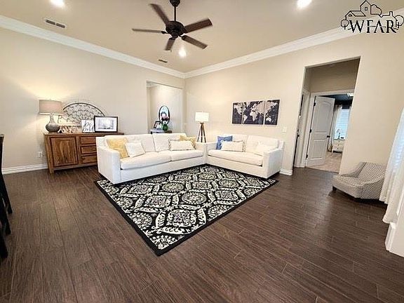 4th image of 4806 Falcon Crest Blvd
