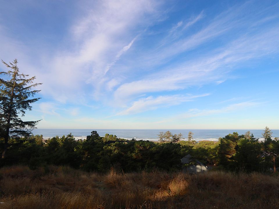 2nd image of 1429 NW Fircrest
