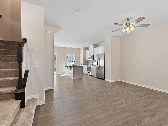 5th image of 448 Triple Crown Way