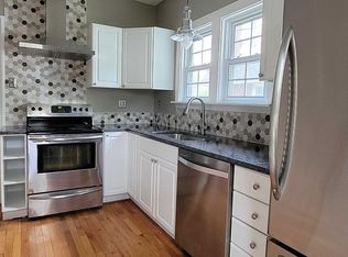 521 W Saratoga Ave, Ferndale, MI