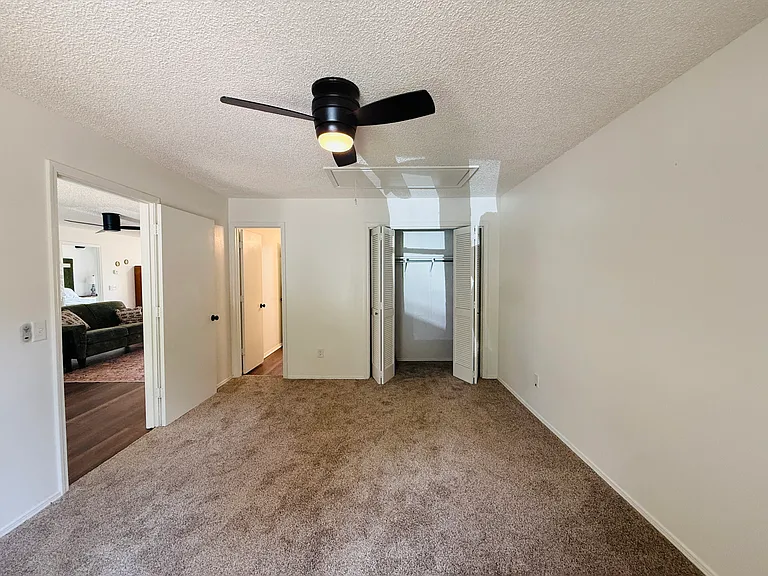 4 Chandler Ln — Photo 29