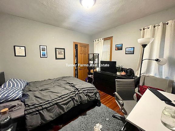 3rd image of 36 Sunset Rd #11