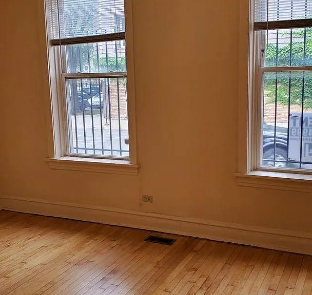 3655 W Belmont Ave #1F — Photo 9
