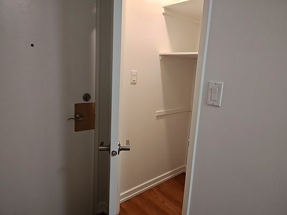 3rd image of 10515 99th Ave NW #206