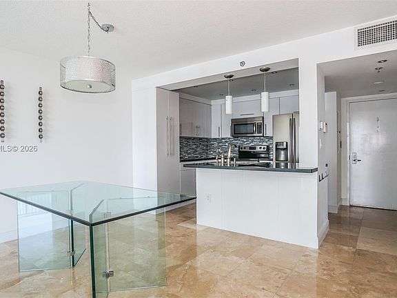 2nd image of 1200 Brickell Bay Dr APT 3620