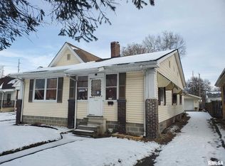 1044 N Osburn Ave, Springfield, IL 62702