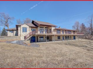 116 Lake Dr, Portage, WI 53901