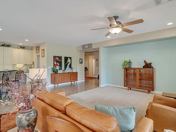 5th image of 2680 E Genevieve Way