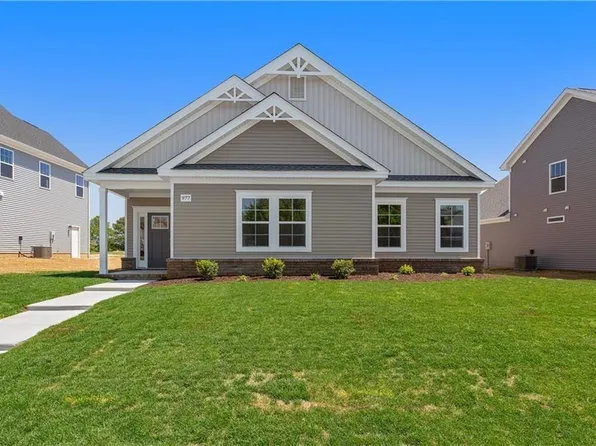 1007 Hillpoint Rd, Suffolk, VA 23434