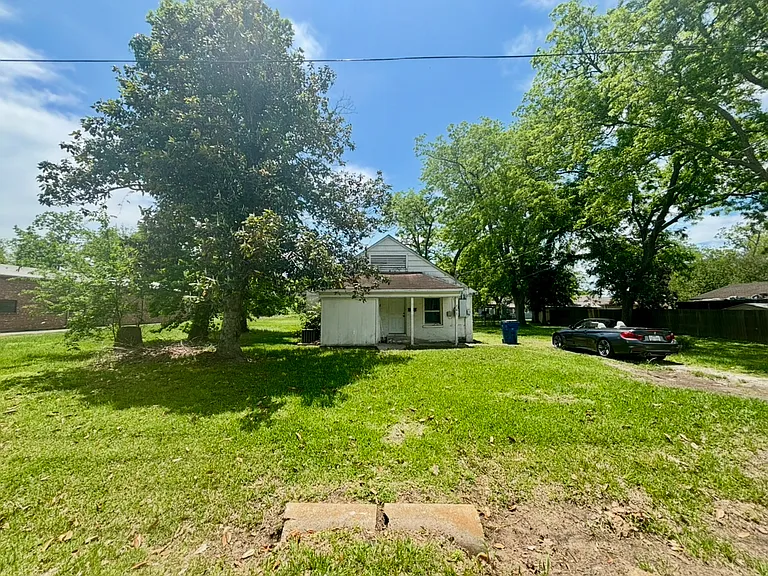 701 N Hackberry St — Photo 13