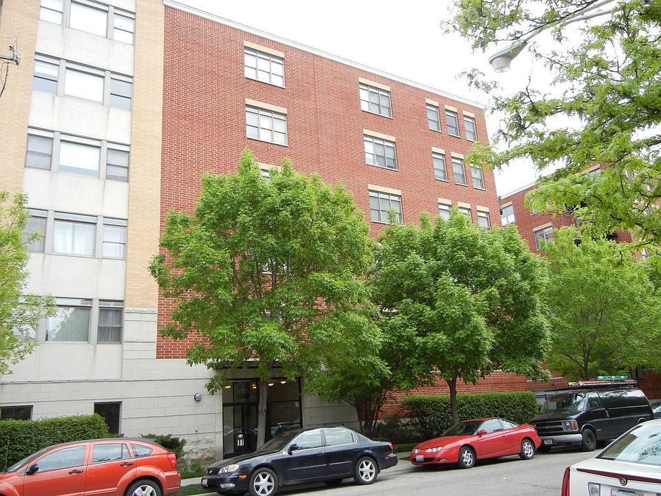 1st image of 2330 W Saint Paul Ave APT 501