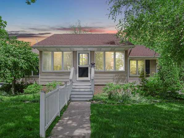 318 Lake Shore Dr, Culver, IN 46511