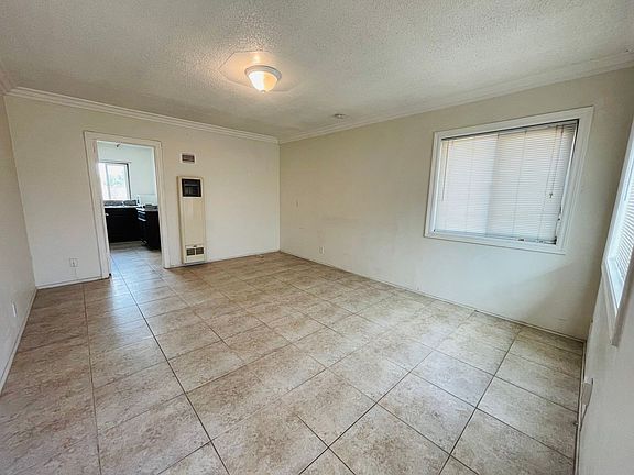 3rd image of 1118 W Fay Ln APT 9