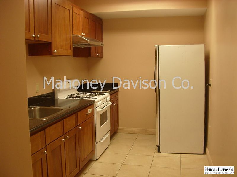 1st image of 172 Petaluma Blvd N #N