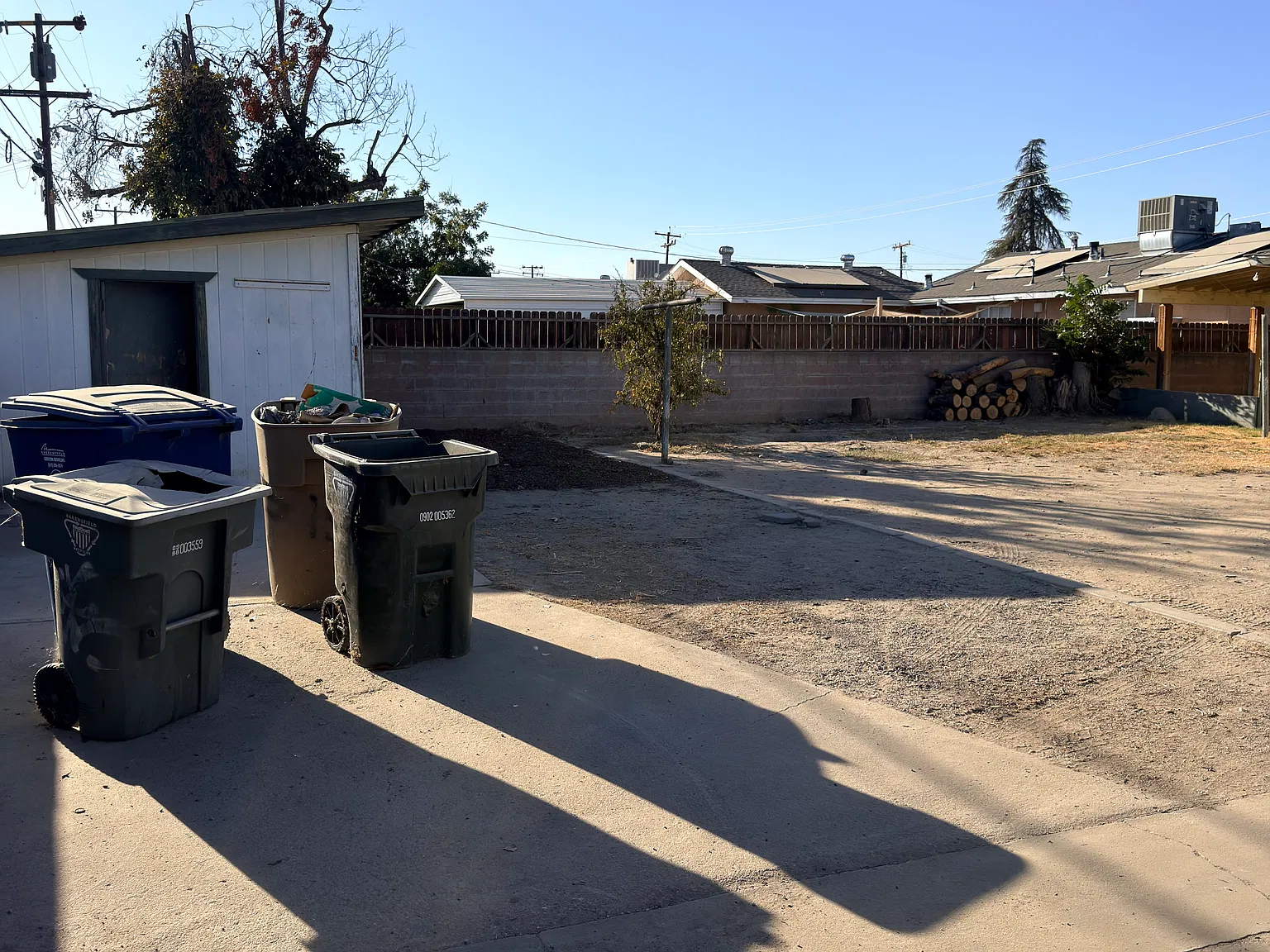 3 bed, 1049 sqft, $1,750 — Photo 2