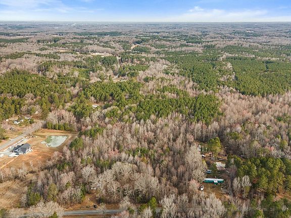 2nd image of 6621 Nicks Rd