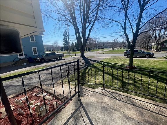 3rd image of 21 S Dayton Ave
