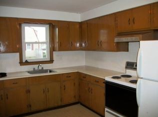 4 Camac St, Pawtucket, RI 02861