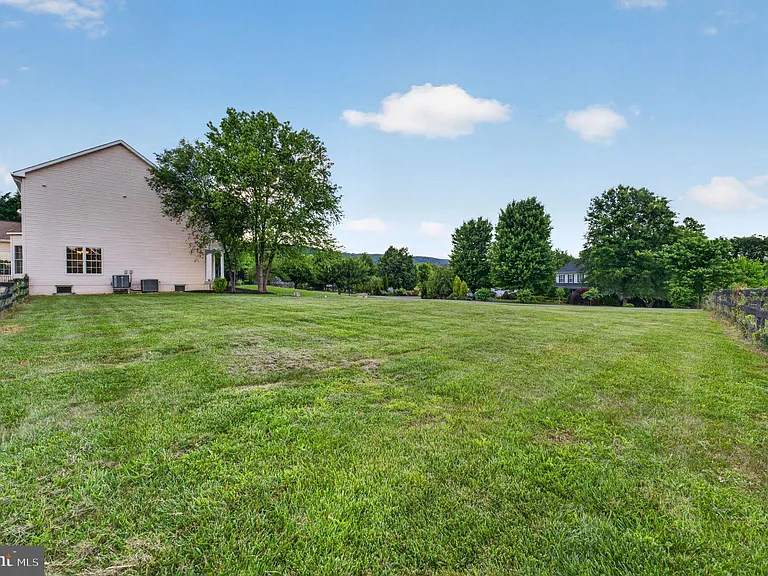 18616 Foggy Bottom Rd — Photo 105