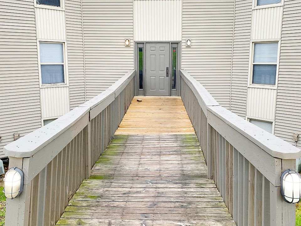 WALK-IN RAMP