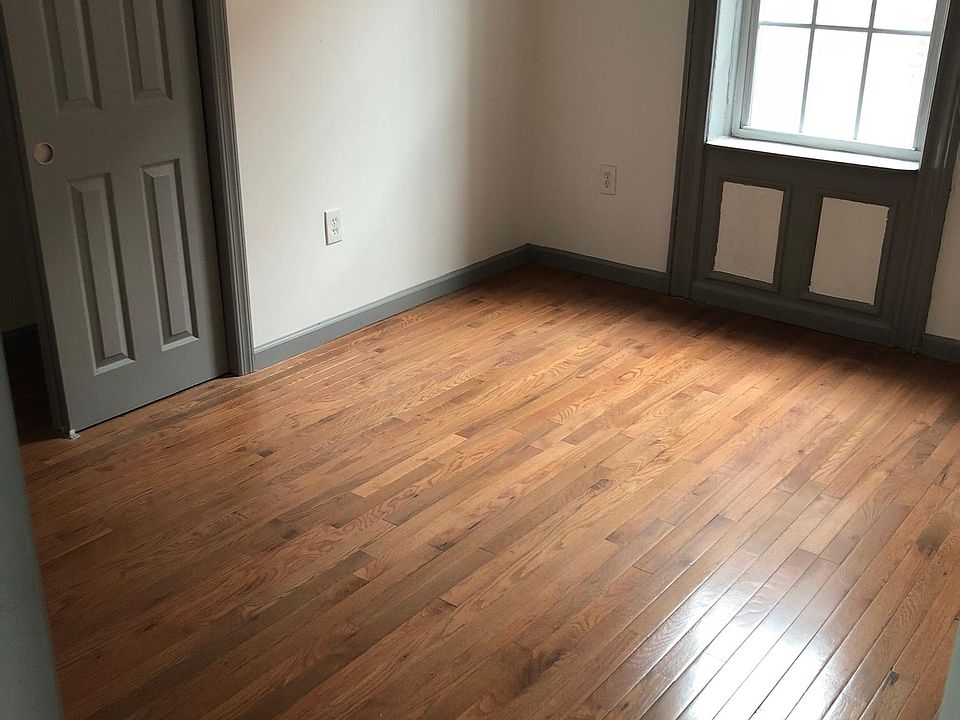 2nd image of 238 Fulton Ave #2
