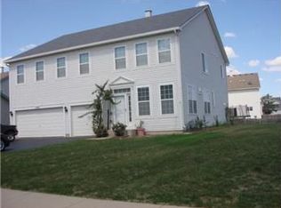 1746 Dyer Dr, Bartlett, IL 60103