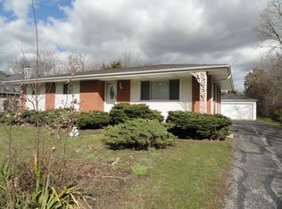 2283 Greenview Rd, Northbrook, IL 60062