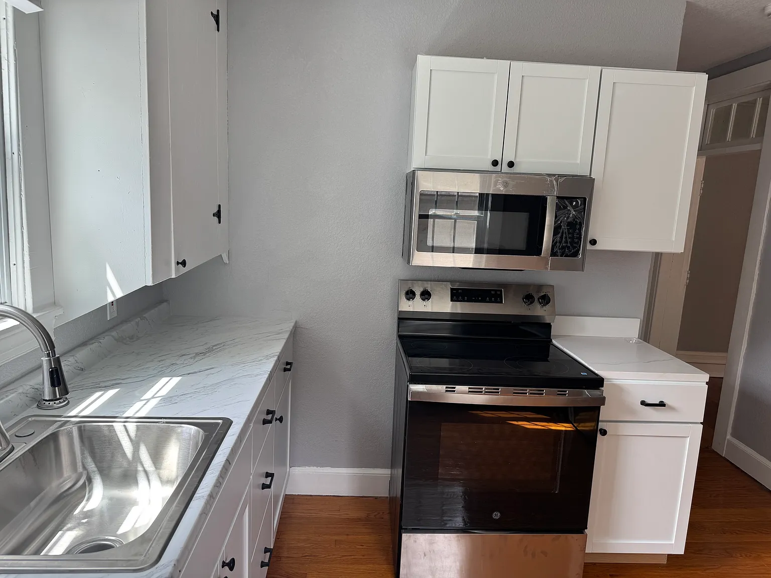 1 bed, $1,350 — Photo 2