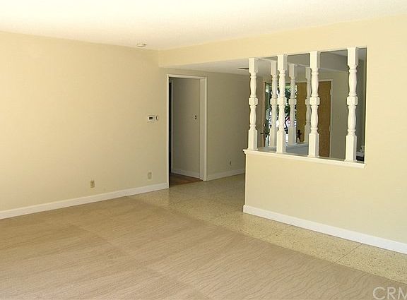 4th image of 6 Pleasant Hill Dr