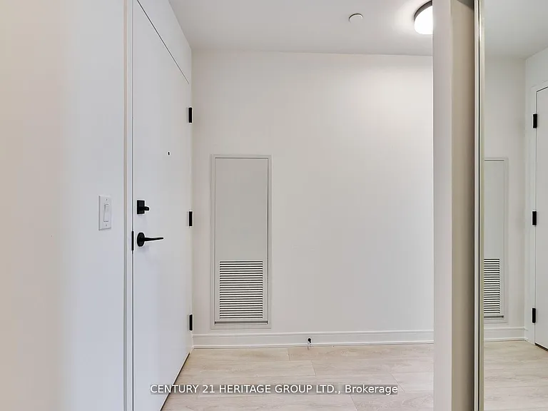 Mill St — Photo 6