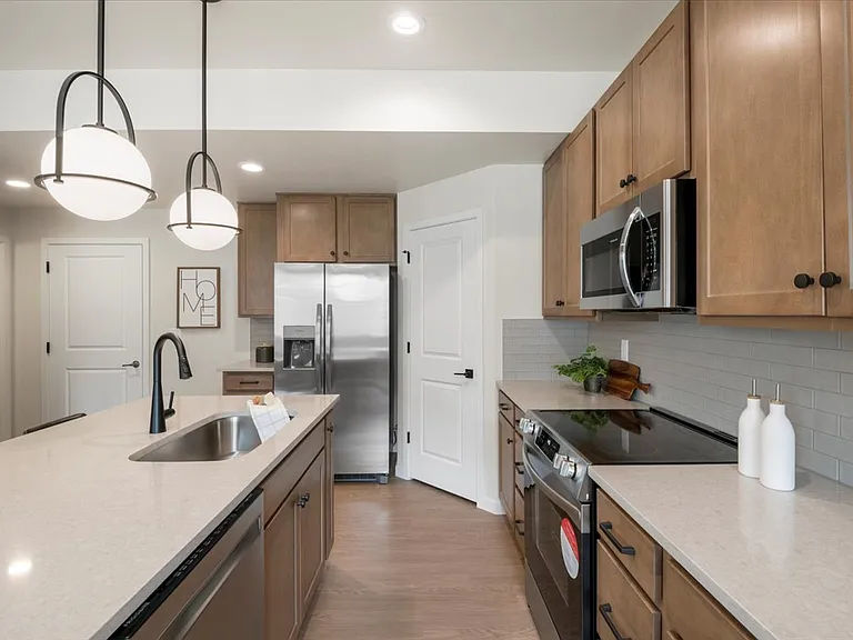 2440 Brookstone Dr #C — Photo 6