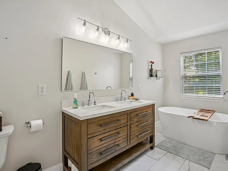 3210 Escapade Cir — Photo 17